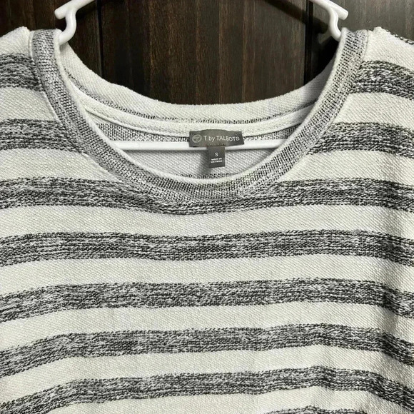 Talbots Striped Shirt. Size: Small - Picture 3 of 4
